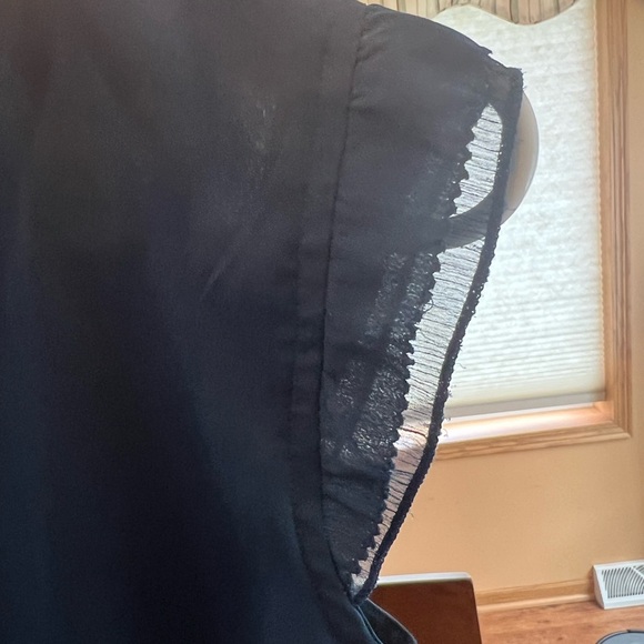 Navy sleeveless top with sheer details - Picture 6 of 7